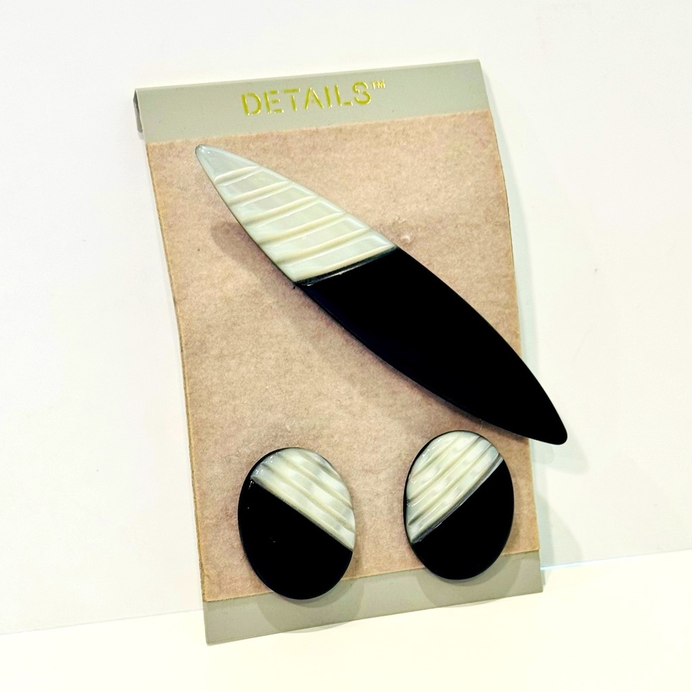 Black and White Brooch and Earrings Set Vintage Fashion 80s90s accessories fall